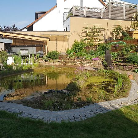 Wohnung Mit Sauna, Garten & Schwimmteich บีทิกไฮม์-บิสซิงเงน ภายนอก รูปภาพ