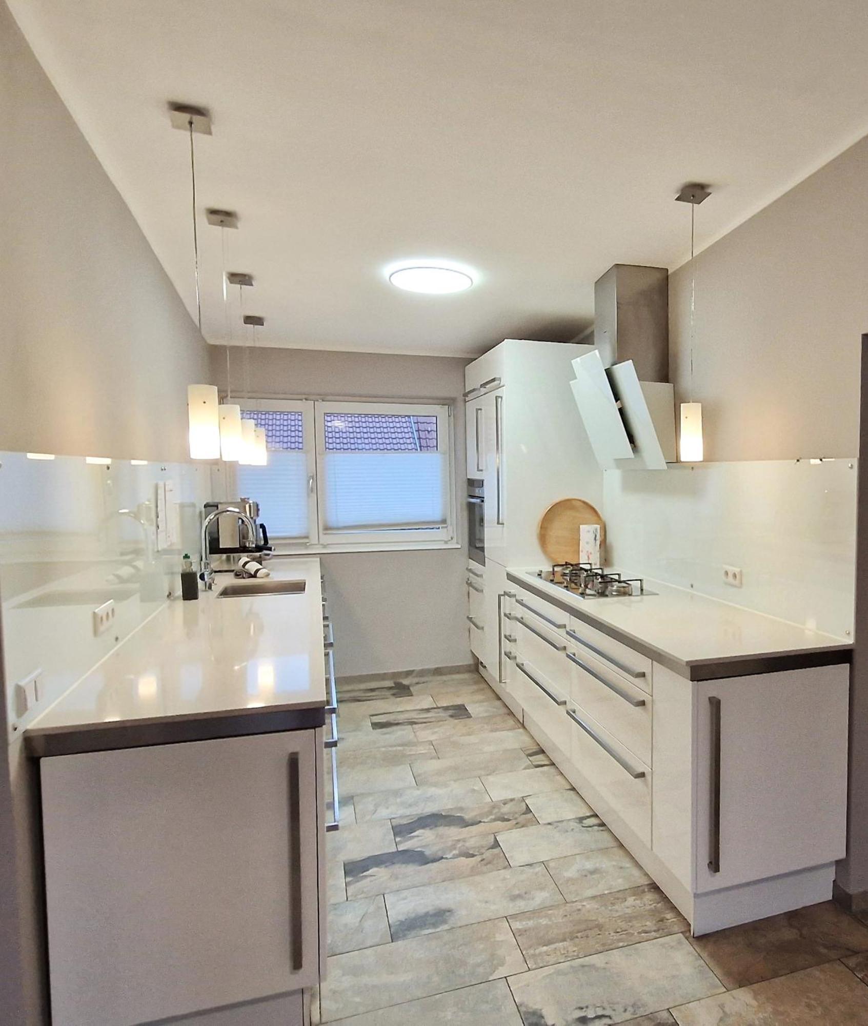 Wohnung Mit Sauna, Garten & Schwimmteich บีทิกไฮม์-บิสซิงเงน ภายนอก รูปภาพ
