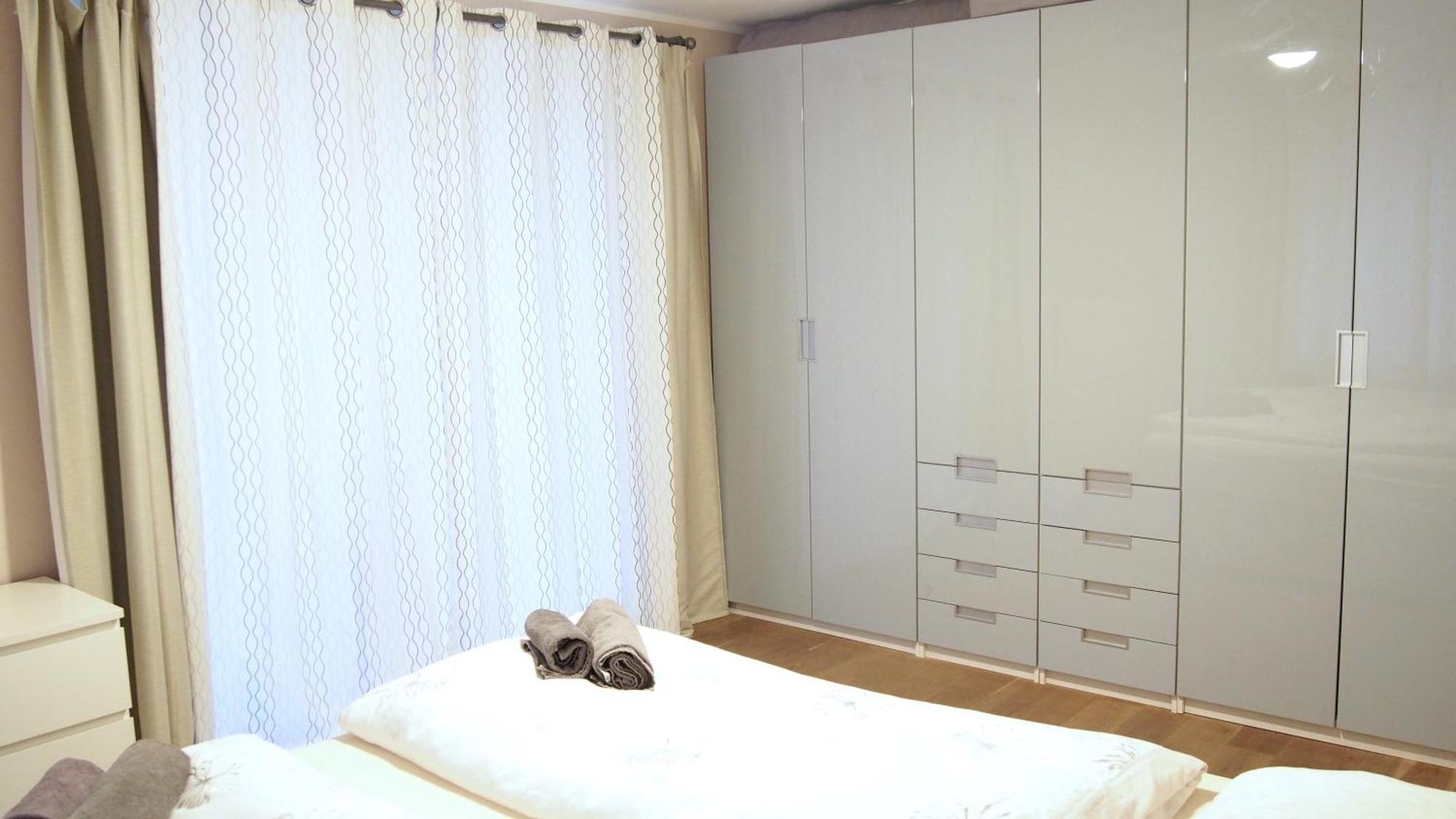 Wohnung Mit Sauna, Garten & Schwimmteich บีทิกไฮม์-บิสซิงเงน ภายนอก รูปภาพ