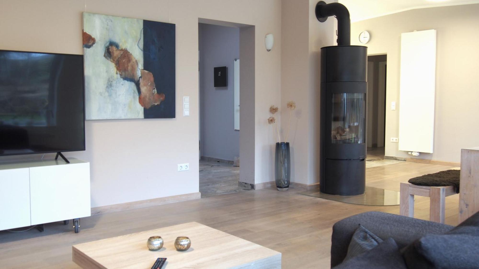 Wohnung Mit Sauna, Garten & Schwimmteich บีทิกไฮม์-บิสซิงเงน ภายนอก รูปภาพ
