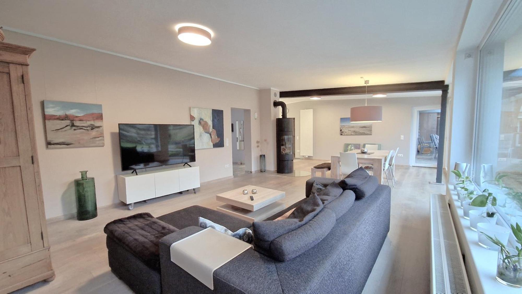 Wohnung Mit Sauna, Garten & Schwimmteich บีทิกไฮม์-บิสซิงเงน ภายนอก รูปภาพ