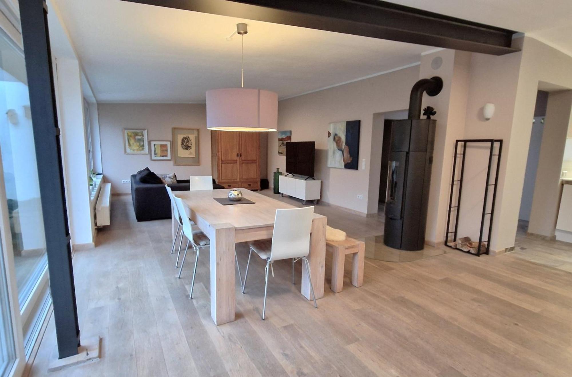 Wohnung Mit Sauna, Garten & Schwimmteich บีทิกไฮม์-บิสซิงเงน ภายนอก รูปภาพ